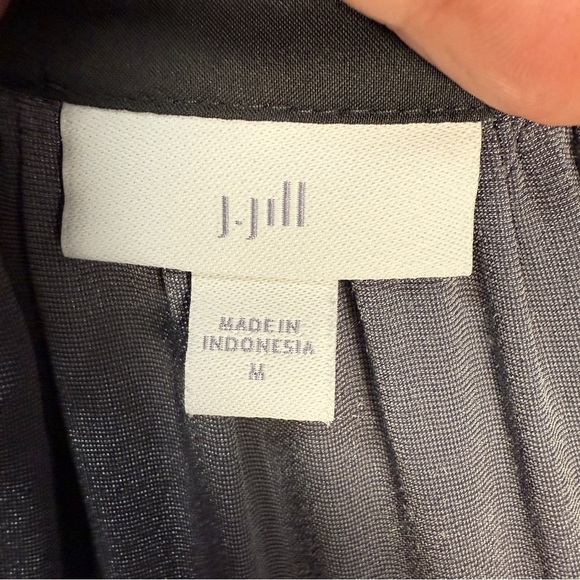 J. Jill Silver Gray Rayon & Silk Velvet Blouse, Size Medium - Picture 6 of 11